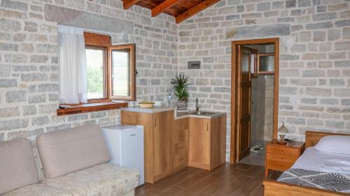 Albania House | Ballkoni i Goricës