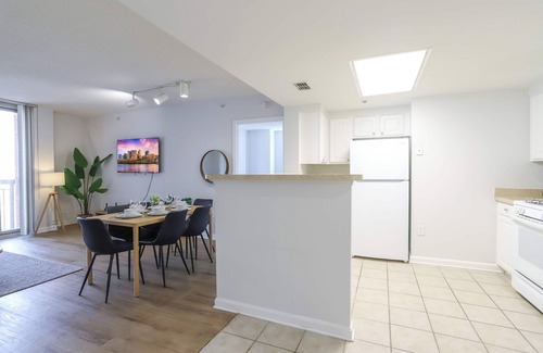 Ballston Apartment | Ballston Hub, Steps to Metro