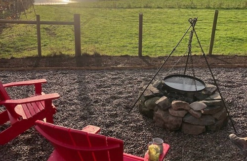 Newtownards House | Ballydorn Stay Shepherds Hut with a view