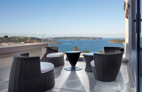 Mosman Villa | Balmoral Mansion with Pool. Located near Balmoral Beach. Sauna, Jacuzzi and Gym