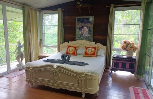 Mae On House | Balmy Hideout Cafe & Homestay
