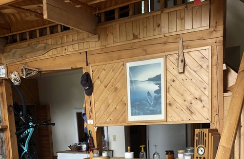Baddow Cottage | Balsam Lake Ontario Sand Beach “Welcome to Castaway Beach “Clean shallow water