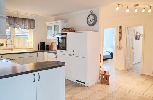 Blekendorf House | Baltic Sea vacation home Lille Hus 220sqm living space and 1,100sqm garden with hot tub