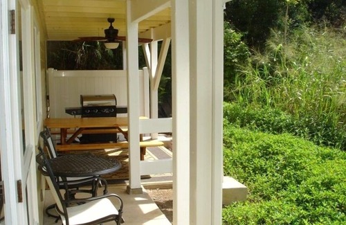 Pauwela Apartment | Bamboo Valley Inn 2BR/1BA Permitted