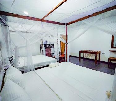 Udawalawa House | Banana Shade Cottage