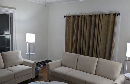 Bangor House | Bangor home minutes from airport