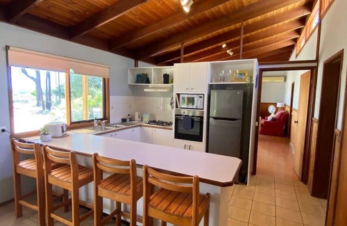 Lake Tyers Beach House | Banksia Beach House - Open spaces close to beach & boat ramps. Pet-Friendly!