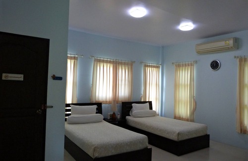Sisaket House | Bann Suan Rachawadee B&B