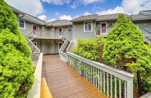 Sugar Mountain Apartment | Banner Elk Mountain-view Condo: 3 Mi to Skiing!