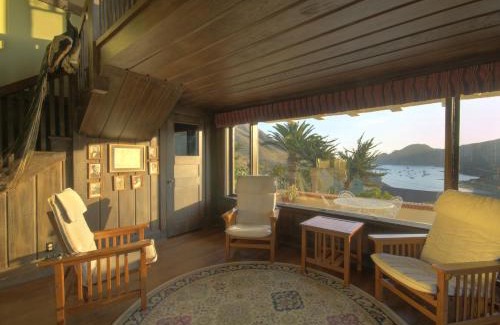 Two Harbors Bed & Breakfast | Banning House of Two Harbors