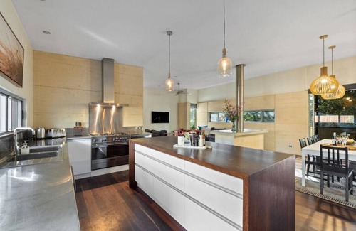 Margaret River House | Banyandah | Dog Friendly | Family & Groups Welcome