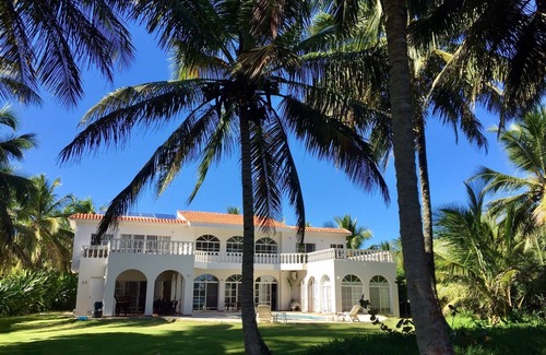 Nagua Villa | Baoba Breeze Villa oceanfront & secluded Beach! Seasonal availability!