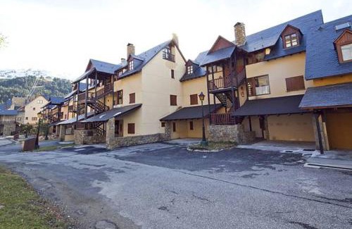 Beret Apartment | Baqueira 1700 pie de pistas Tanau 4 hab