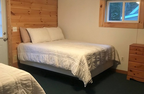 Otis House | Bar Harbor & Bangor are close but you won’t want to leave Beech Hill Pond!