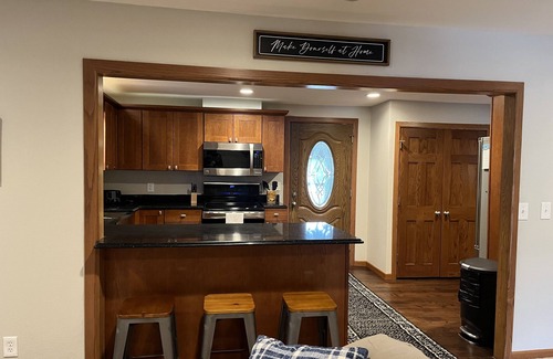 Baraboo House | Baraboo Retreat near Wisconsin dells, Ho Chunk Casino and Devils lake!nn
