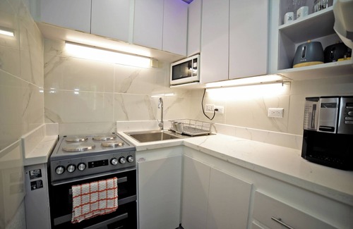 Sunset Crest Condo | Barbados Holetown SunsetCrest 1 Bed,1 Rec,AC,TV,Wi-FI,kitchen,Beach,Tennis,Pool