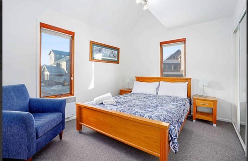 Dinner Plain Ski Chalet | Barcoo Chalet, alpine-getaways.