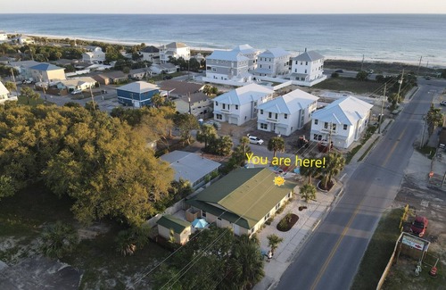 Bid-a-wee Beach House | Barefoot Bungalow- Steps to Private Beach, 5-Star Comfort & Near Top Attractions