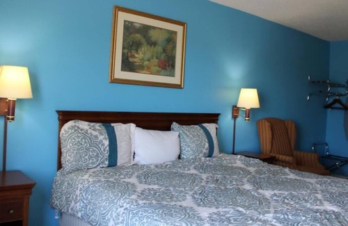 Mount Vernon House | Bargain Stay at Mount Vernon! Stay Minutes from College Avenue Historic District
