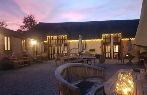 Whitchurch Canonicorum Cottage | Barley Store - Countryside Barn Conversion