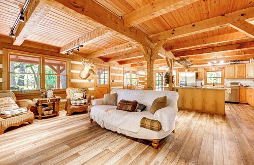 Sebring Cabin | Barn Hangout + Grill Station: Sebring Family Cabin