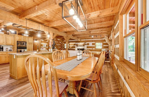 Sebring Cabin | Barn Hangout + Grill Station: Sebring Family Cabin