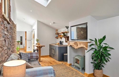 Burlescombe Cottage | Barn in Devon with Stargazing Bed