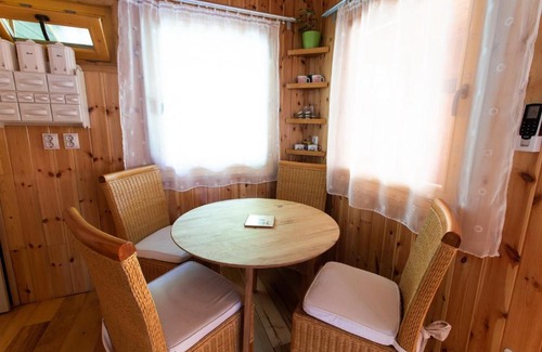 Tarnaszentmaria Apartment | Barna Faház