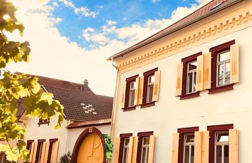 Rhodt unter Rietburg Apartment | Barocker Hof Rhodt