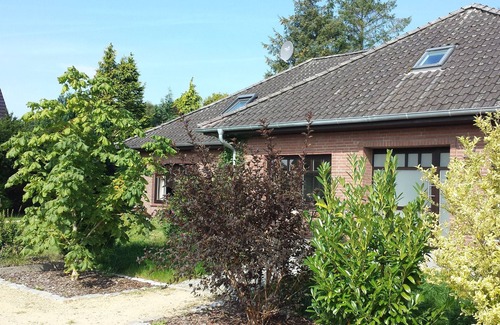 Berensch Apartment | barrier-free apartment on the North Sea, WiFi included, wheelchair accessible