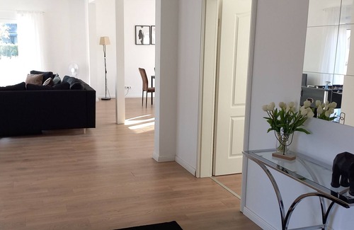 Adelheidsdorf House | Barrier-free house with terrace and free parking space