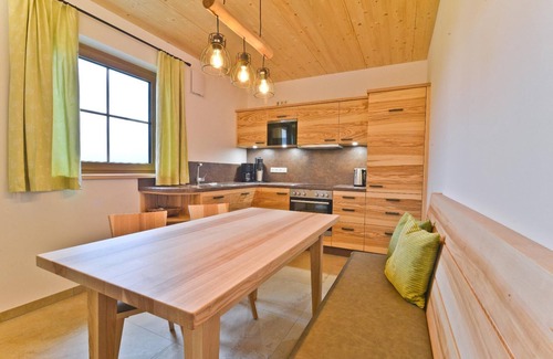 Arnbruck Apartment | Barrier-free vacation apartment (70 sqm) with large terrace and underfloor heating