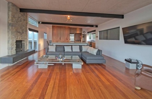 Tryphena House | Barrier Headquarters entire complex. Unobstructed 270 degree view beach/mountain