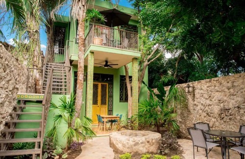 Barrio de Santiago House | Barroco Room, Lotto House