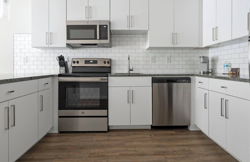 Concord Apartment | Barsala l Chic Comfort Awaits: Stylish 1BD in Emery Village