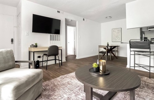 Winston - Salem Apartment | Barsala l Northcliffe Forest 1BD Apt near local parks!