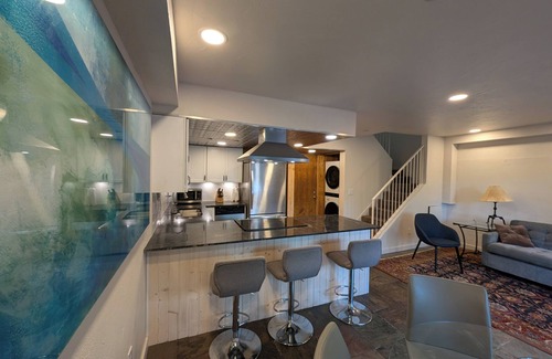 Basalt Condo | Basalt Condo in charming Old Town