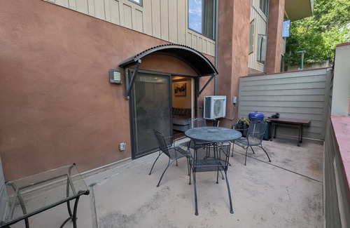 Basalt Condo | Basalt Condo in charming Old Town