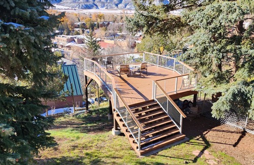 Basalt House | Basalt Treetop Haven, magnificent views, peace and quiet abound