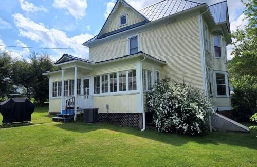 Durbin House | BaseCampWV-Durbin. Spacious 4 bedroom house w/yard