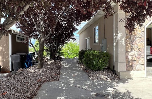 Payson House | Basement Home in Payson with amazing views of the valley and the mountainside.