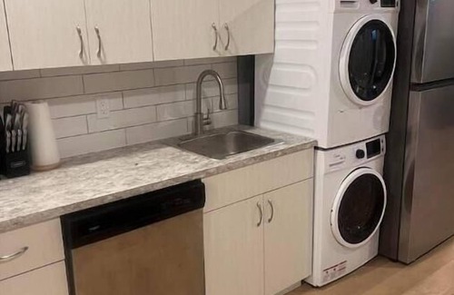 Southwest Edmonton House | Basement suite near Windermere Edmonton
