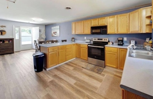 Put-in-Bay House | Bash at the Bay still available