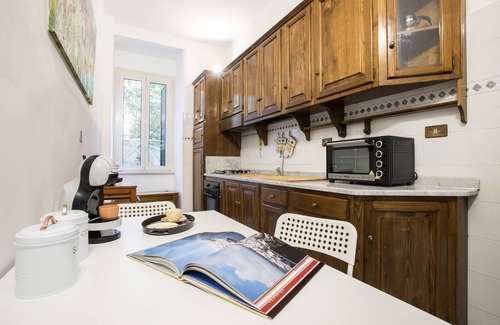 Pigneto Apartment | Basilica San Giovanni:near the center of Rome