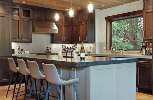 Innsbruck Meadows House | Basingdale Hollow - For 10