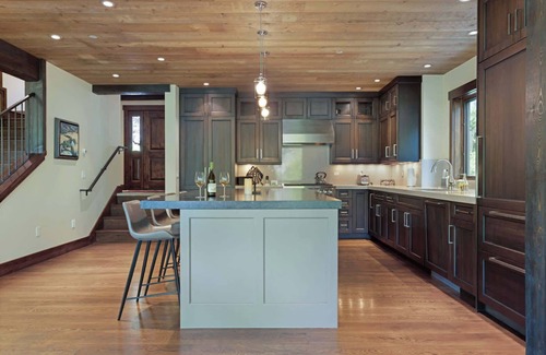 Innsbruck Meadows House | Basingdale Hollow - For 10