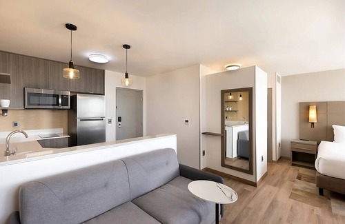 Playa del Carmen Hotel | Bask in Modern Style Comfort! 4 Spacious Units w/Kitchenette, Free Parking