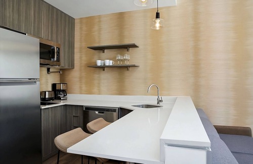 Playa del Carmen Hotel | Bask in Modern Style Comfort! 4 Spacious Units w/Kitchenette, Free Parking