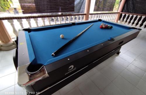 Pagoh House | Basrie Villa Pagoh - Mini Cinema , Karaoke , Private Pool , WiFi , NetFlix