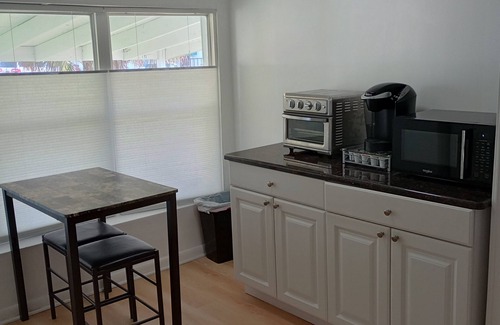Taylor Creek House | Bass Fishing Retreat on the canal minutes from lake Okeechobee